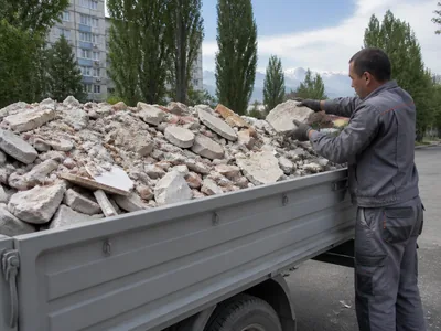 Вывоз строительного мусора газелью