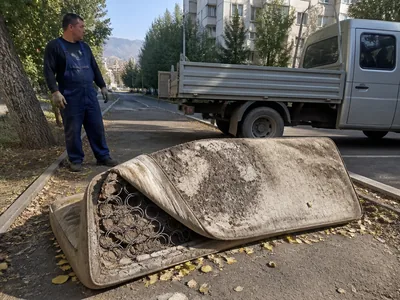 Старый матрас родственников, вывоз матраса на утилизацию в Алматы
