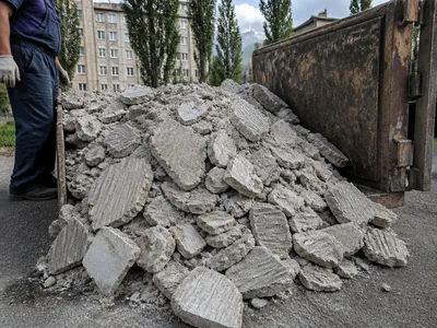 Штукатурка и стяжка после демонтажа под вывоз