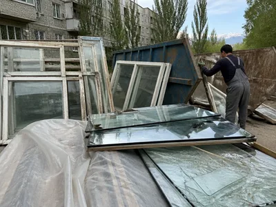 Старые окна и стеклопакеты для вывоза