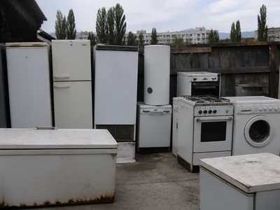 Старая бытовая техника из частного сектора